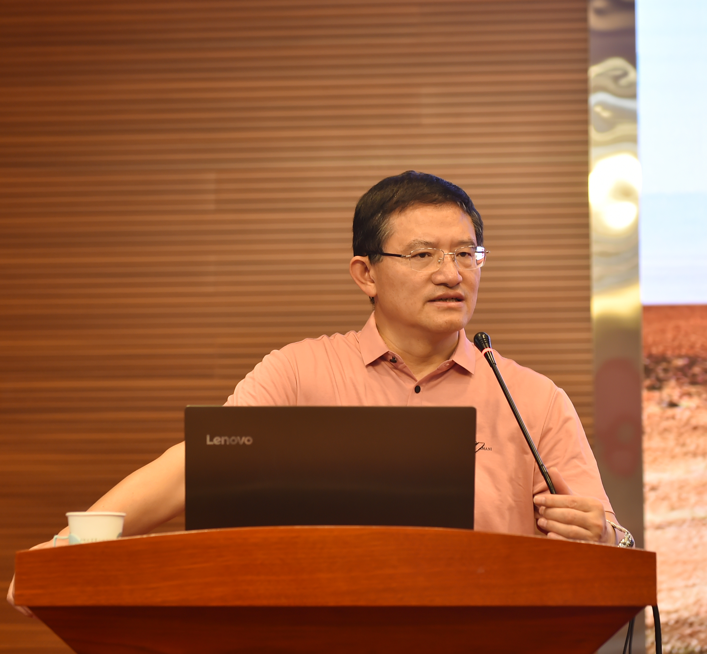 16947412066156.jpg 16947412066156.jpg